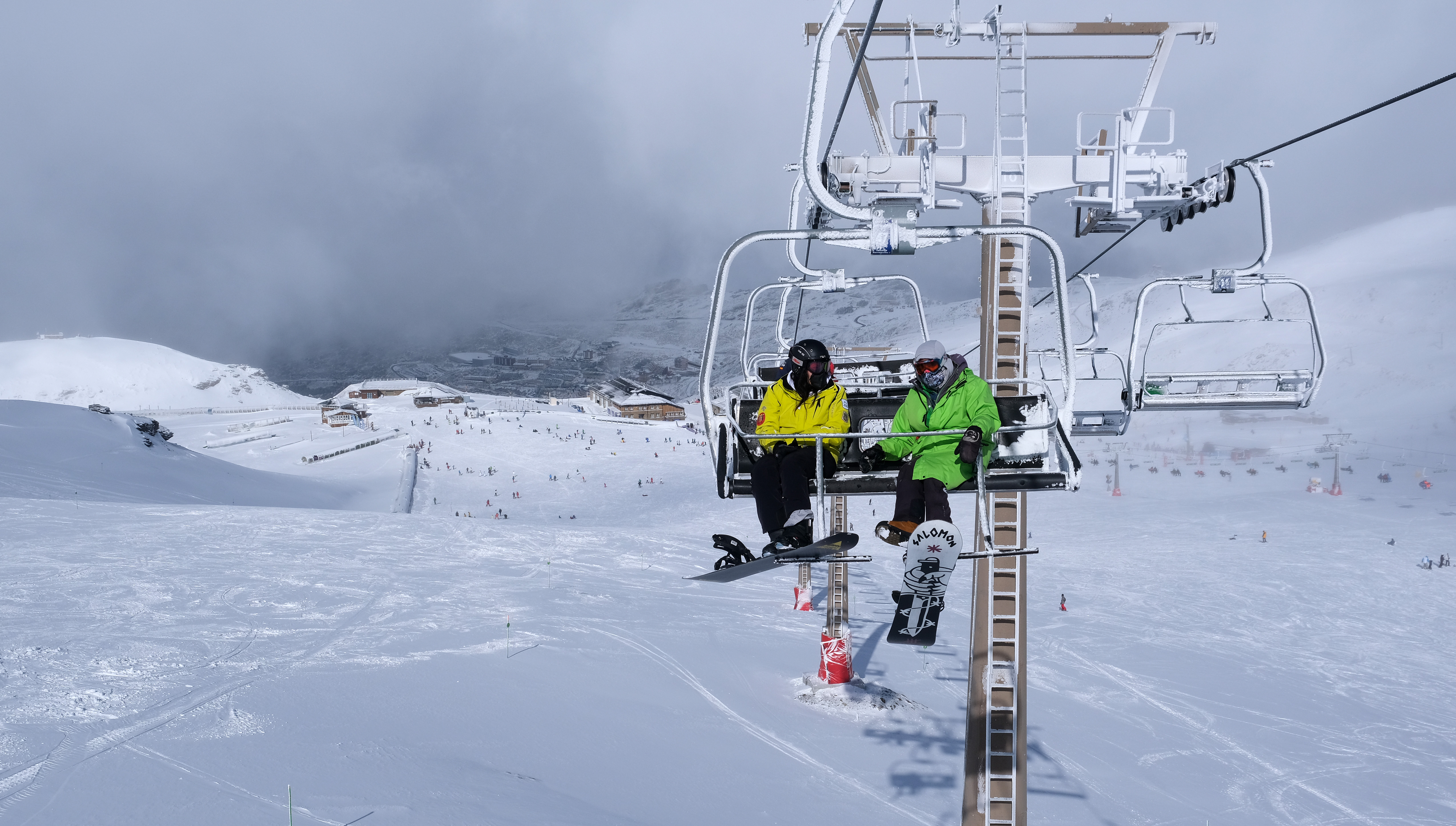 内华达山滑雪站——视图2