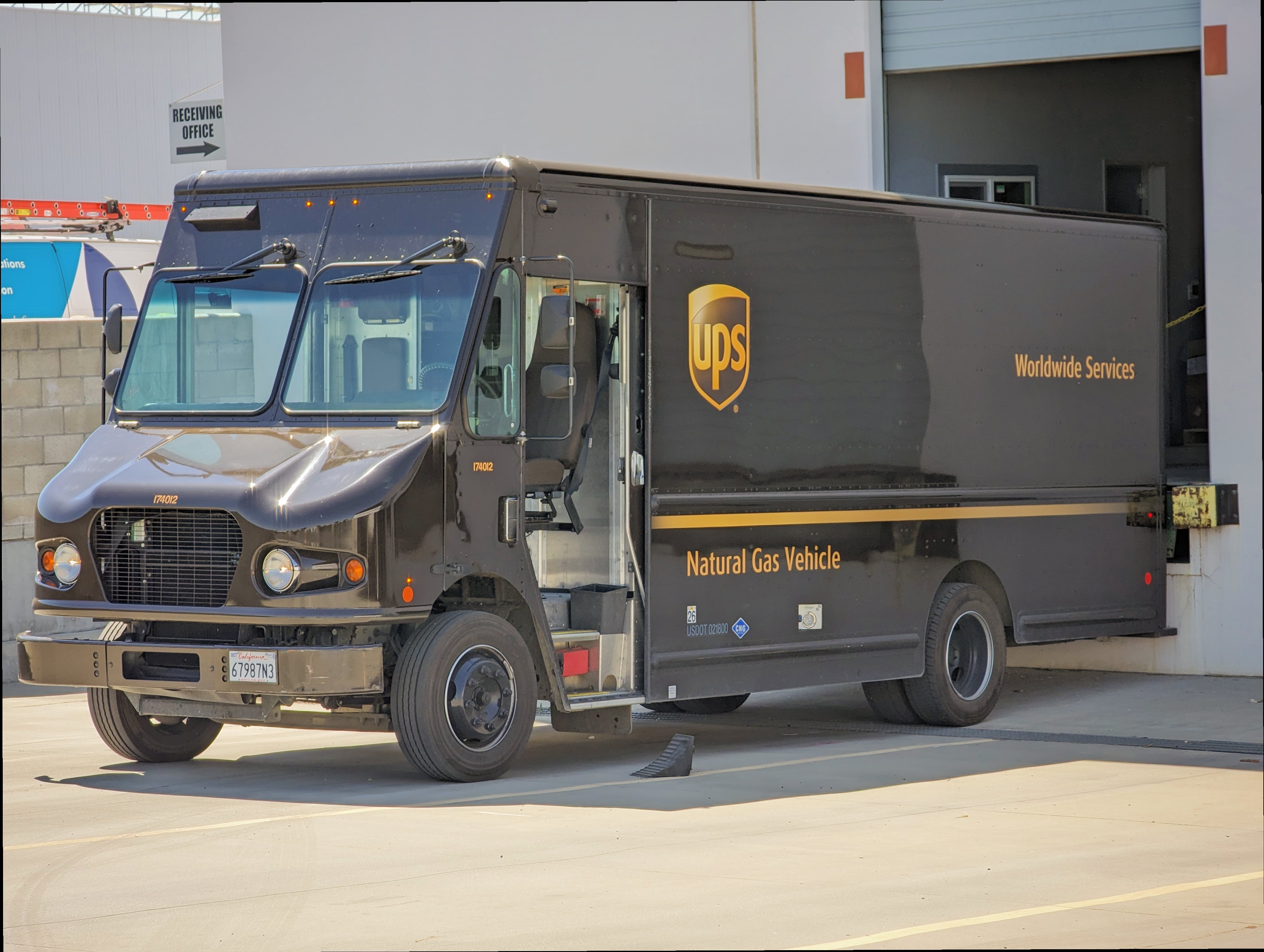 UPS 标志（兰德版）——视图1